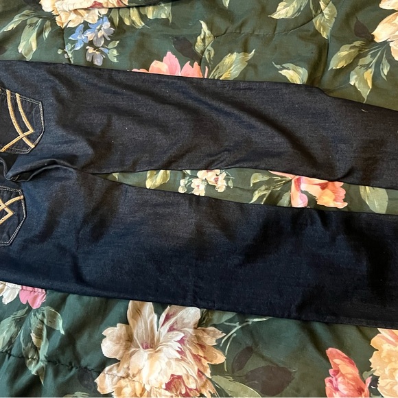 William Rast size 25. Nwt - Picture 2 of 3